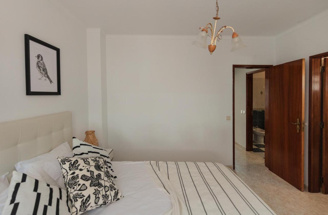 Appartement Zambujeira Do Mar 4-Bed House Perfect For Families & Friends Extérieur photo